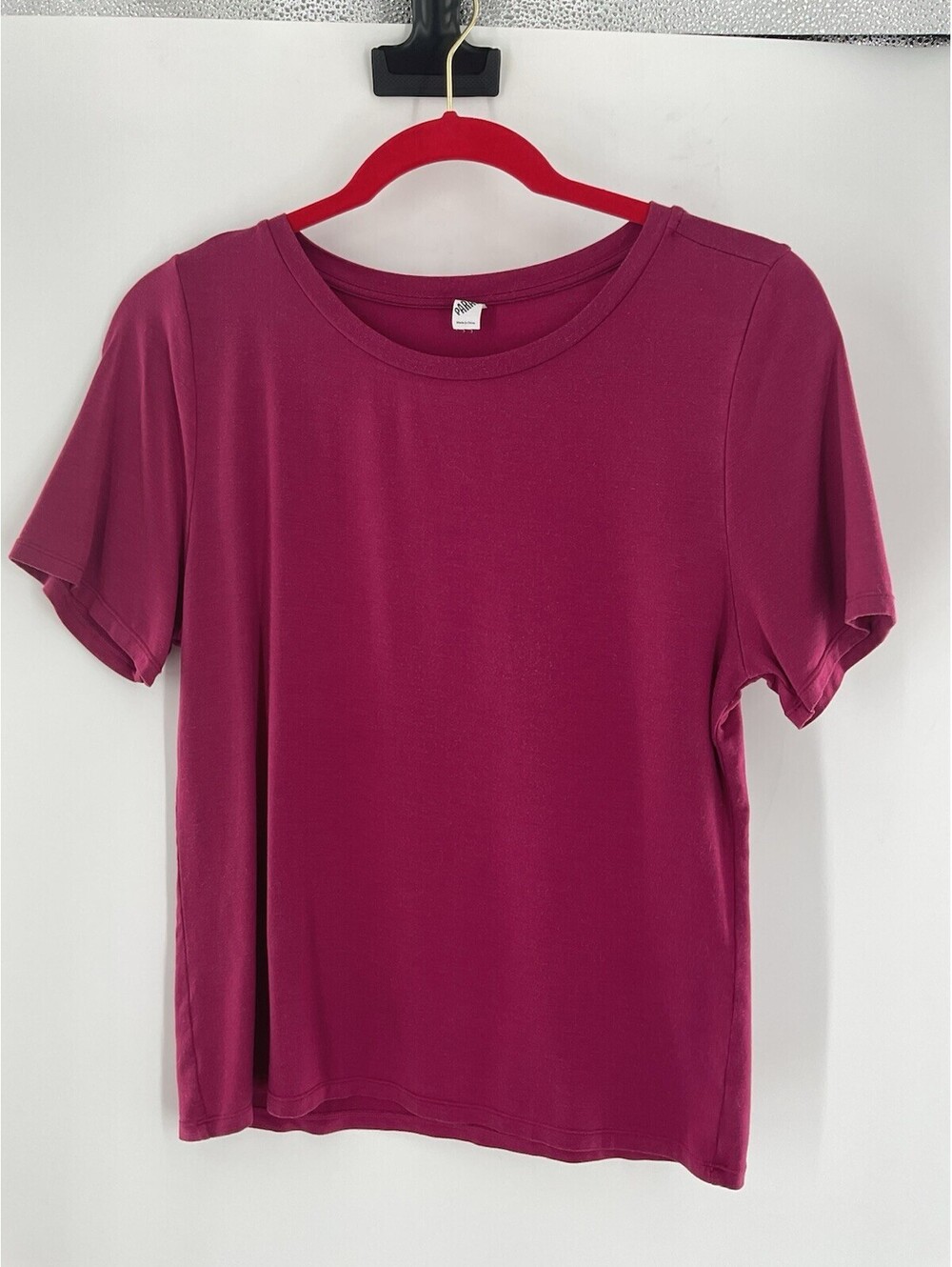 Parade Women’s Size Large Short Sleeve Pink T-Shirt 129